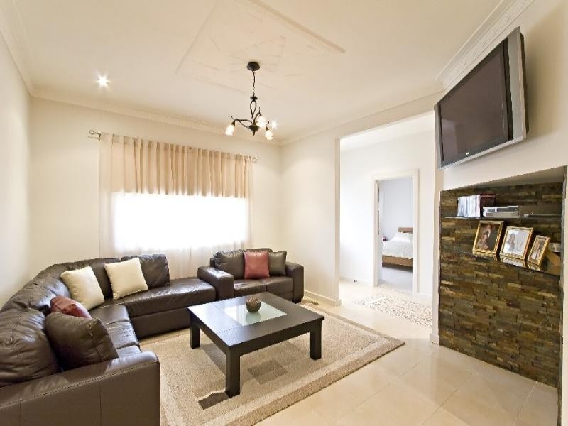 21 Chenies Street, Reservoir VIC 3073