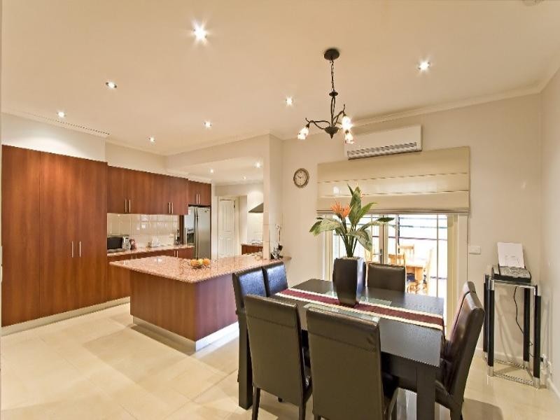 21 Chenies Street, Reservoir VIC 3073