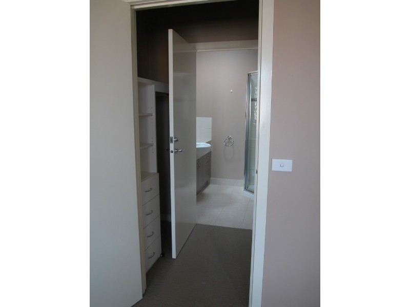 13/19-23 Overton Lea Boulevard, Sydenham VIC 3037