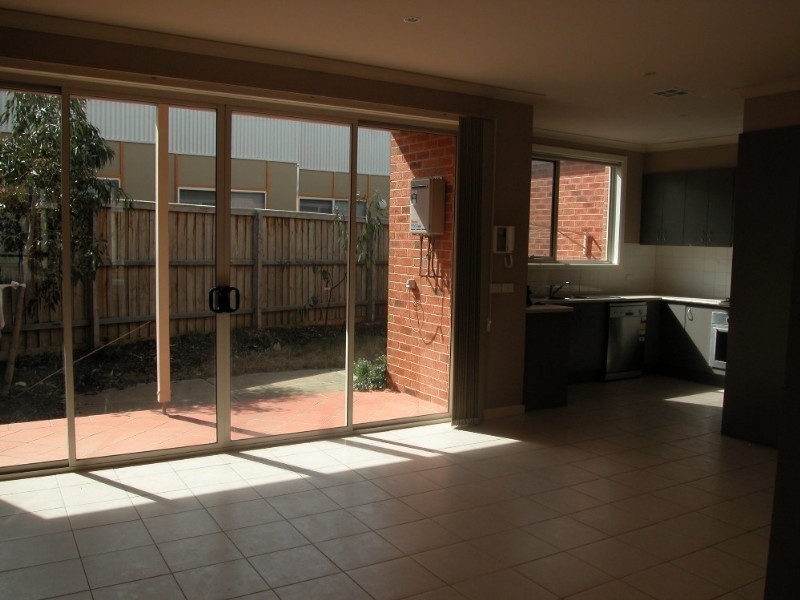 13/19-23 Overton Lea Boulevard, Sydenham VIC 3037