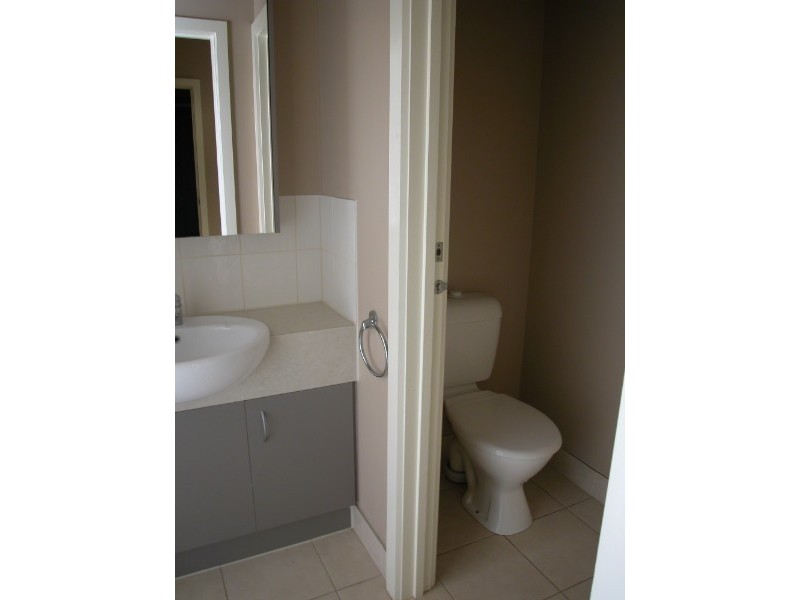 13/19-23 Overton Lea Boulevard, Sydenham VIC 3037