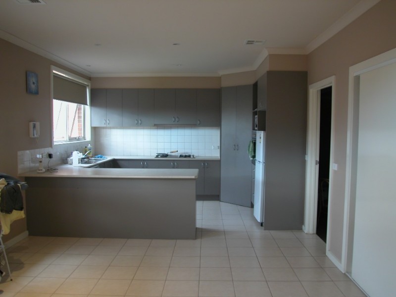 7/19-23 Overton Lea Boulevard, Sydenham VIC 3037