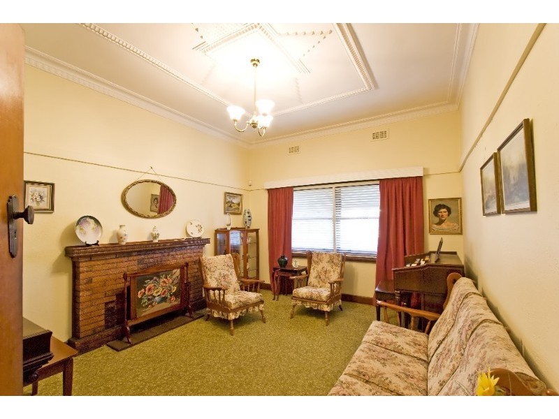 24 Kirbister Street, Pascoe Vale VIC 3044