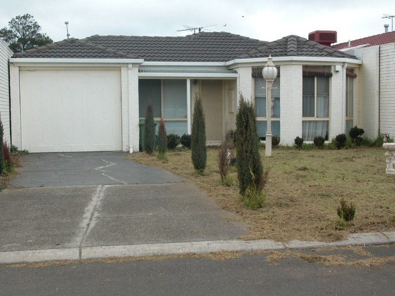 4 Dodd Place, Roxburgh Park VIC 3064