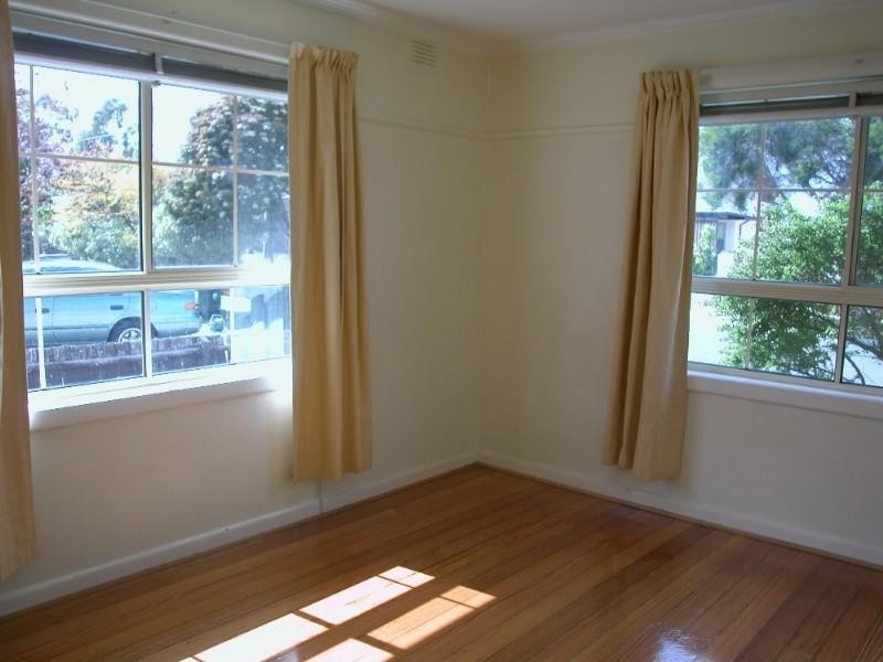 13 Lesleigh Street, Fawkner VIC 3060