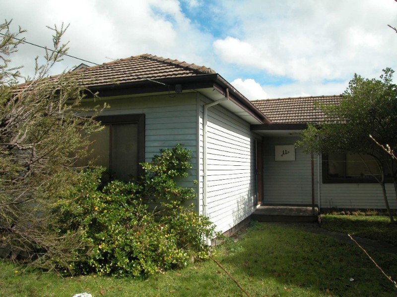 11 Plumpton Avenue, Oak Park VIC 3046