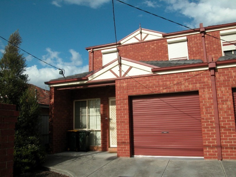 142 Cumberland Road, Pascoe Vale VIC 3044