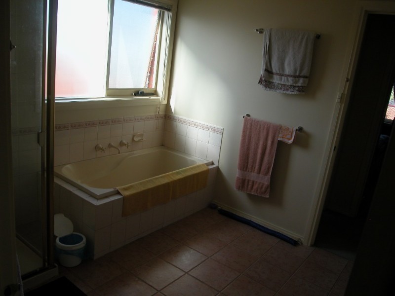 142 Cumberland Road, Pascoe Vale VIC 3044