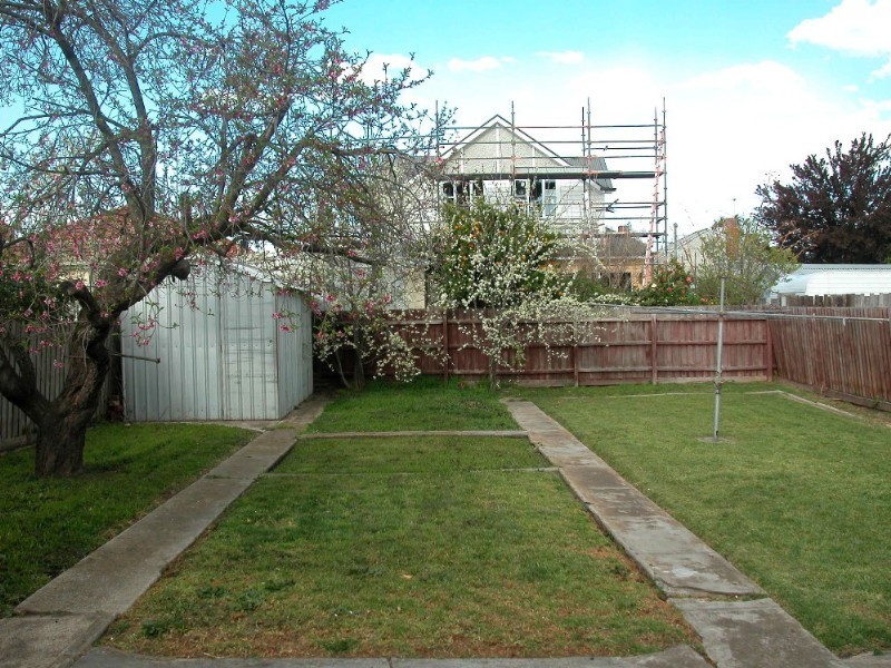 72 Grandview Avenue, Pascoe Vale South VIC 3044