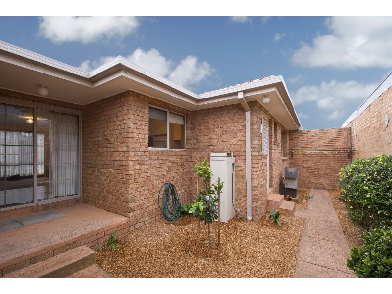 2/98 Northumberland Road, Pascoe Vale VIC 3044