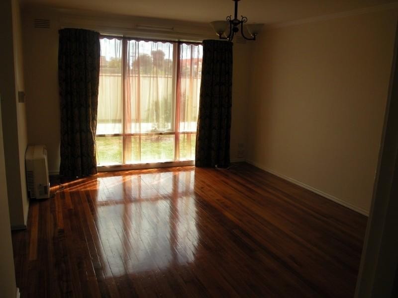 2/39 Maribyrnong Road, Ascot Vale VIC 3032