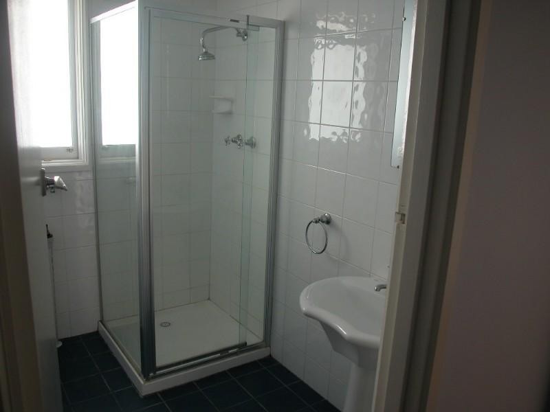 2/39 Maribyrnong Road, Ascot Vale VIC 3032