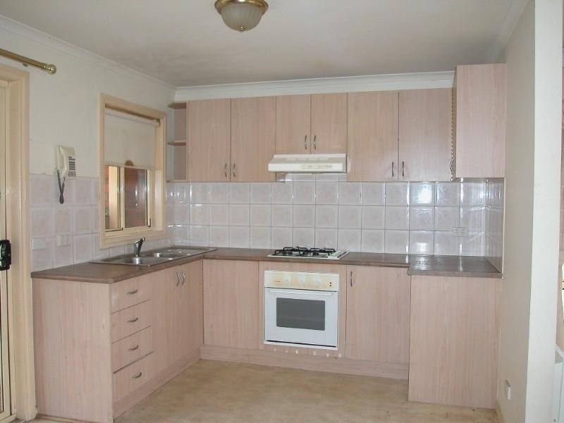 2/94 Railway Parade, Pascoe Vale VIC 3044