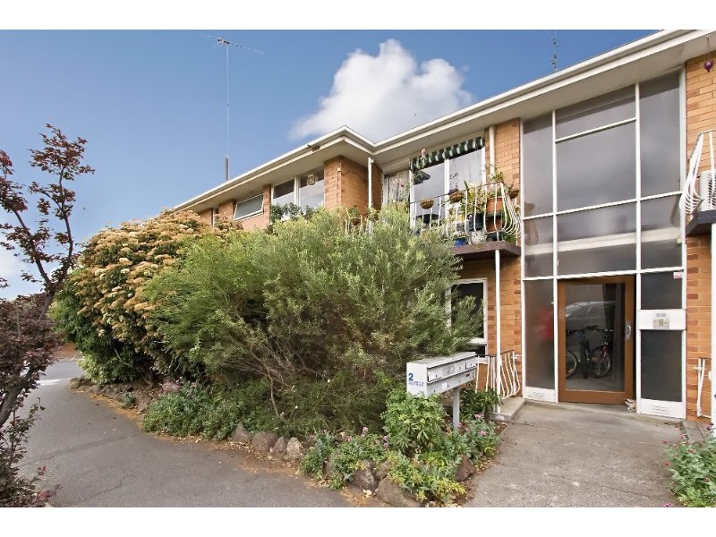 5/2 Passfield Street, Brunswick West VIC 3055