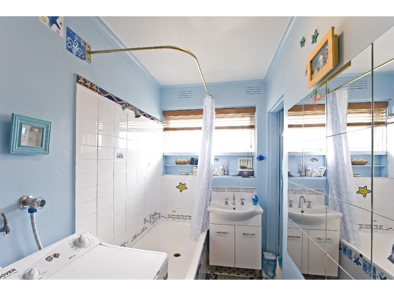 5/2 Passfield Street, Brunswick West VIC 3055