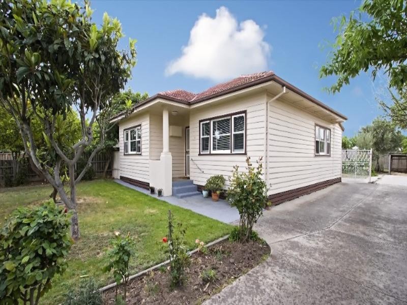 6 Merbein Street, Pascoe Vale VIC 3044