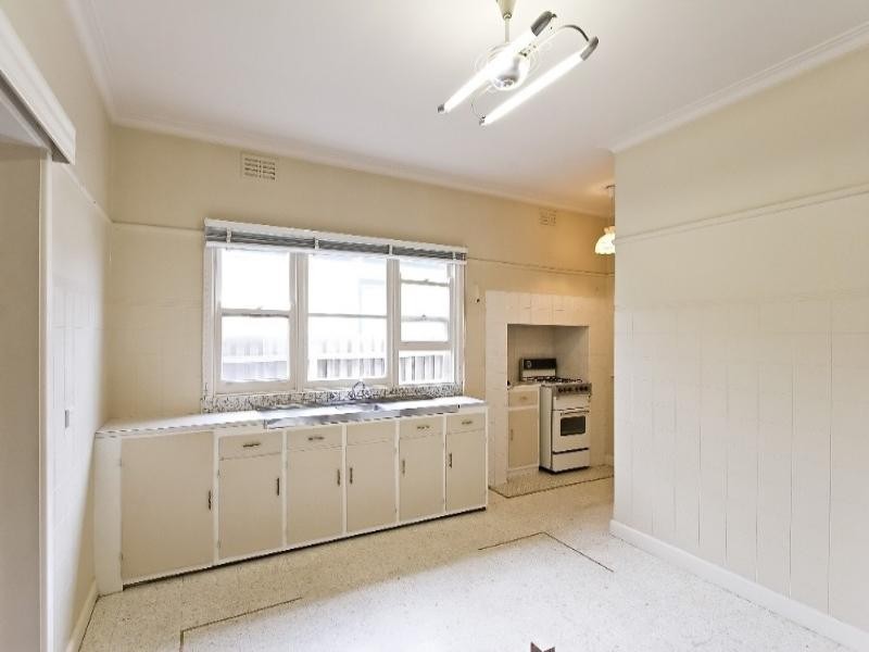 6 Merbein Street, Pascoe Vale VIC 3044