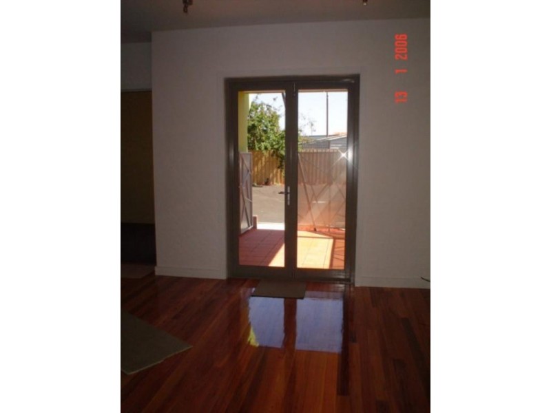 1/87 Gaffney Street, Coburg VIC 3058