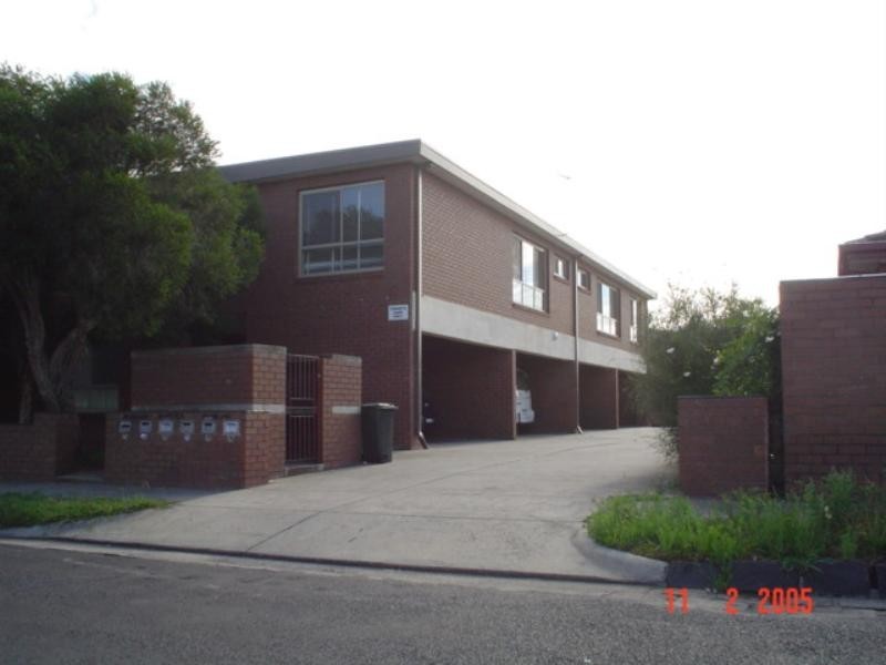 4/37 Saunders Street, Coburg VIC 3058