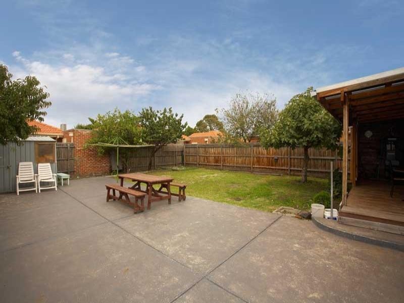 23 Queens Parade, Fawkner VIC 3060