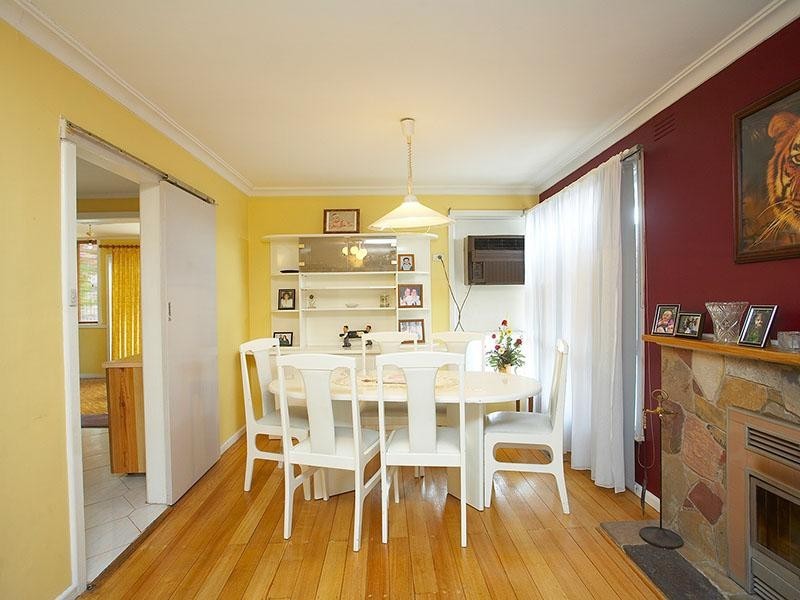 15 Somerlayton Crescent, Fawkner VIC 3060