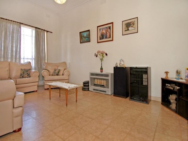 2 Cumming Street, Brunswick West VIC 3055