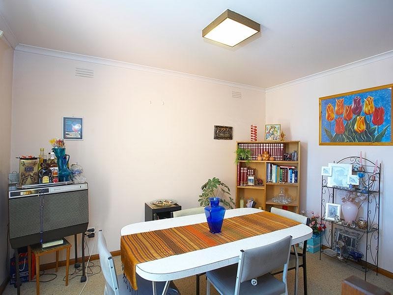 2/58 Shamrock Street, Brunswick VIC 3056