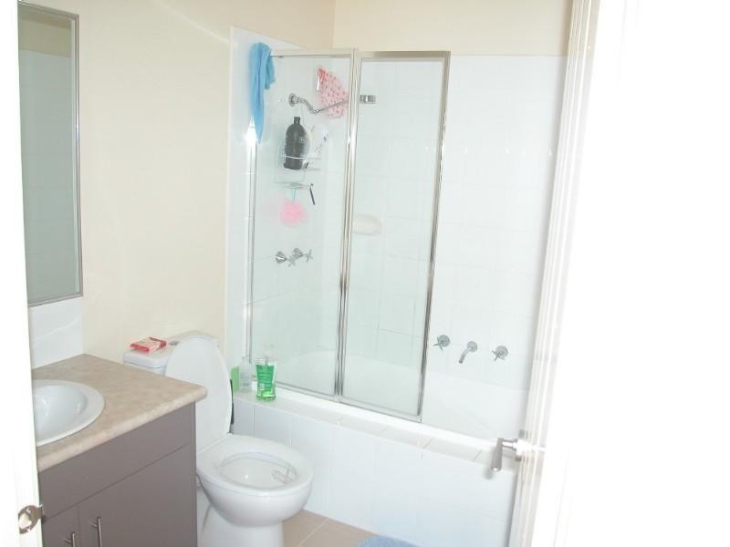 2/3 Nerissa Grove, Oak Park VIC 3046