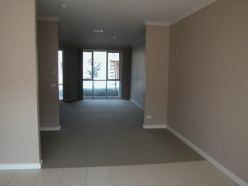 18/19-23 Overton Lea BoulevaRoad, Sydenham VIC 3037