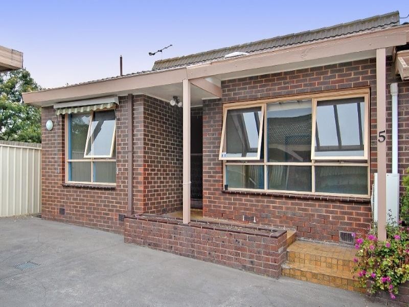 5/2 Griffiths Street, Reservoir VIC 3073
