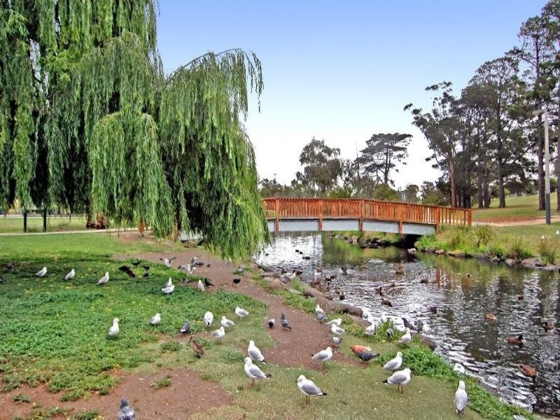 5/2 Griffiths Street, Reservoir VIC 3073