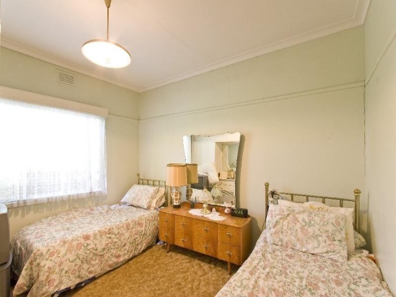1 McMahons Road, Coburg VIC 3058