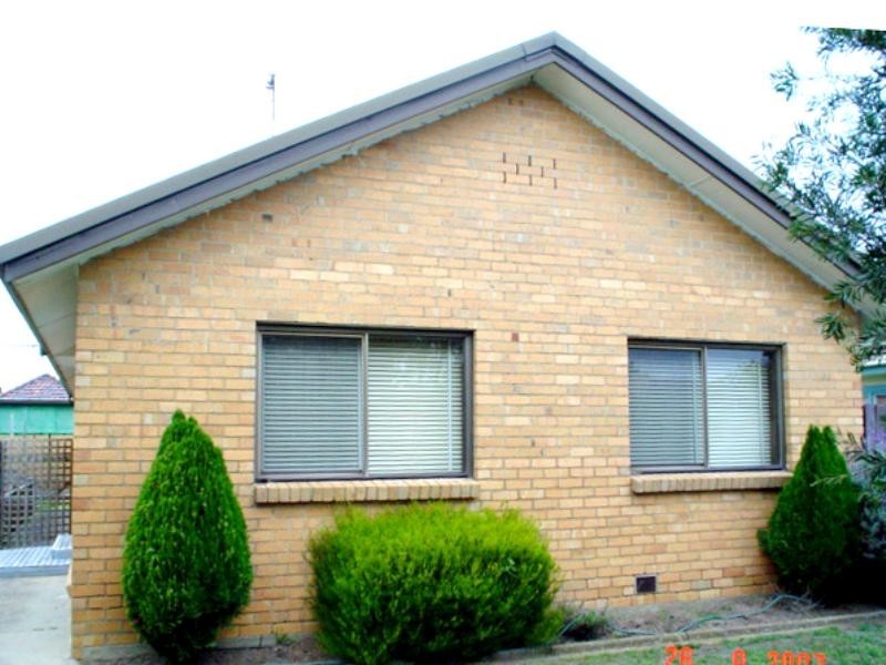 18 Lock Street, Fawkner VIC 3060