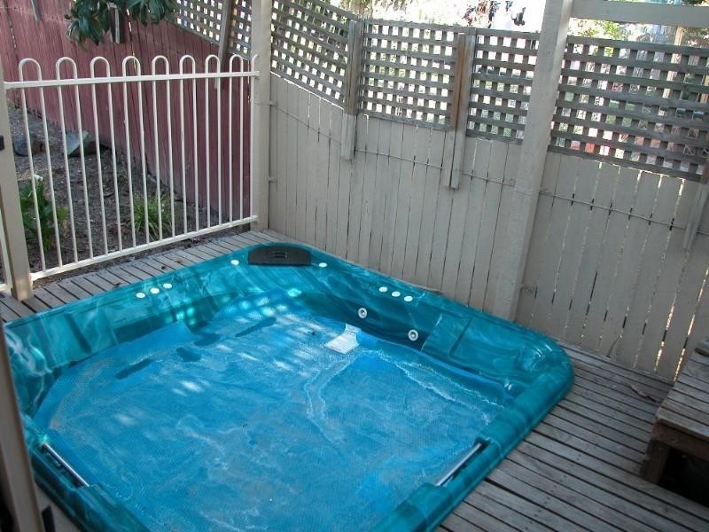 10 Lubeck Court, Meadow Heights VIC 3048