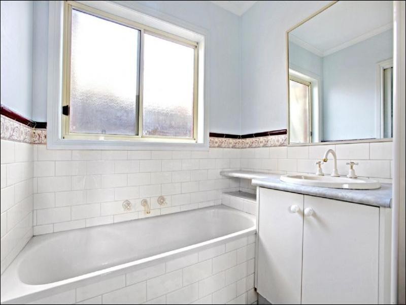 16 Francis Street, Hadfield VIC 3046