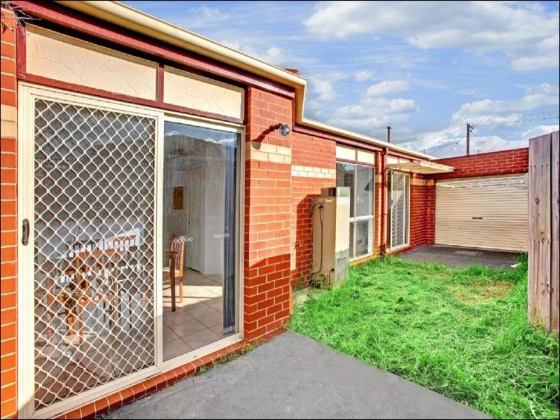 16 Francis Street, Hadfield VIC 3046