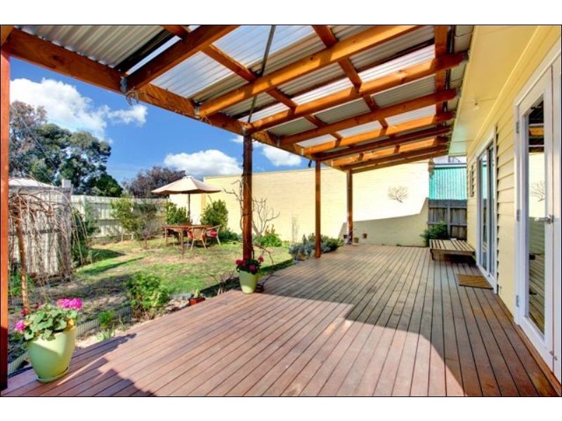 18 Norris Street, Coburg North VIC 3058