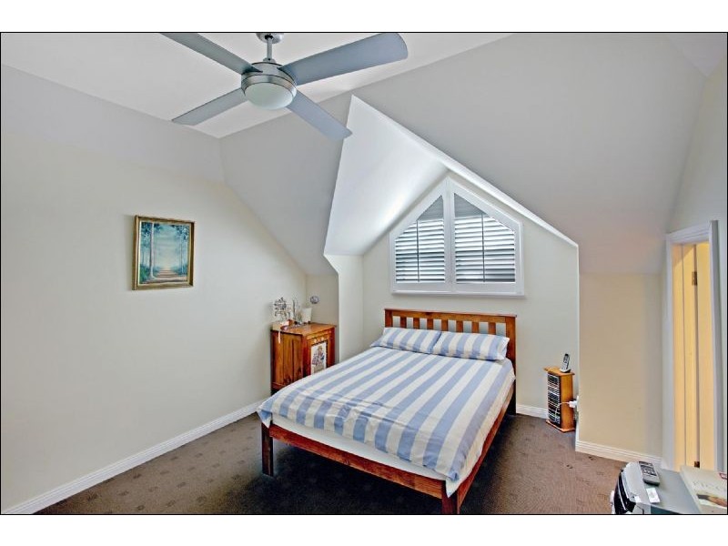 5A Raeburn Street, Pascoe Vale VIC 3044