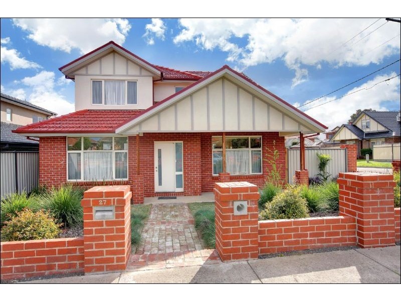 27 Reynolds Parade, Pascoe Vale South VIC 3044