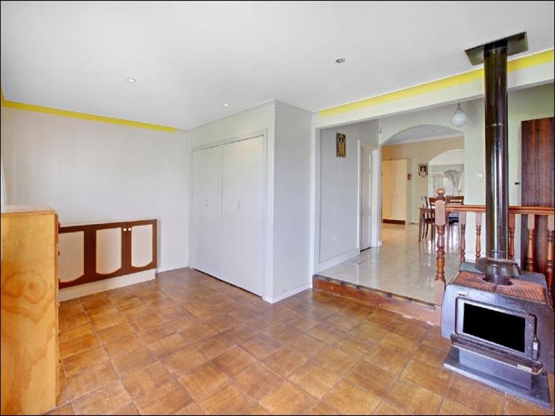 24 Justin Avenue, Glenroy VIC 3046