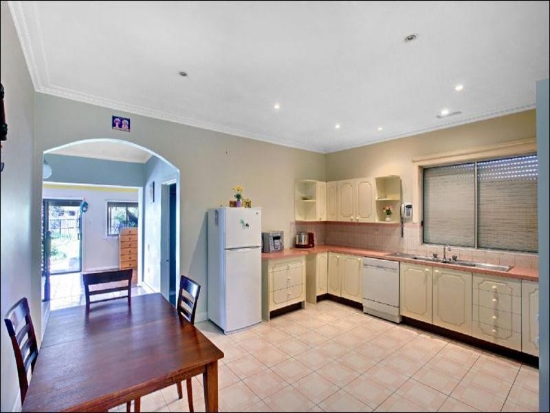 24 Justin Avenue, Glenroy VIC 3046