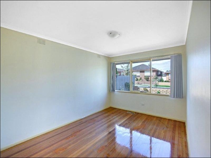 7 Patricia Drive, Fawkner VIC 3060