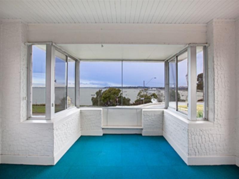 37 The Esplanade, Geelong VIC 3220