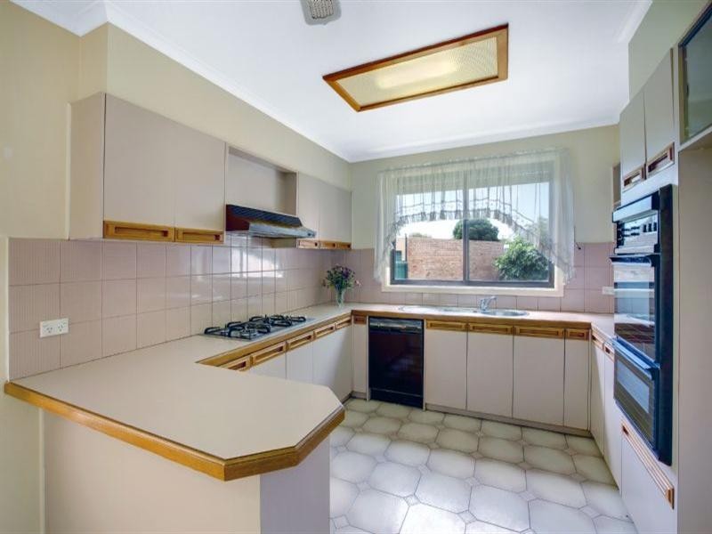 9 Wroxham Court, Fawkner VIC 3060