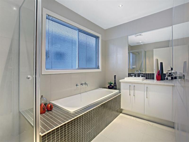 7 Yorkshire Street, Pascoe Vale VIC 3044