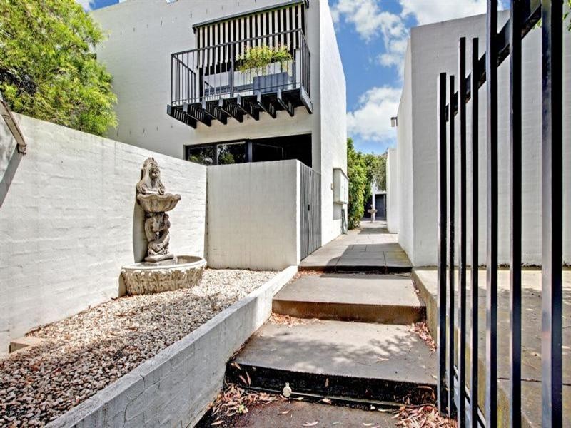 2/1-3 Canning Street, Brunswick East VIC 3057