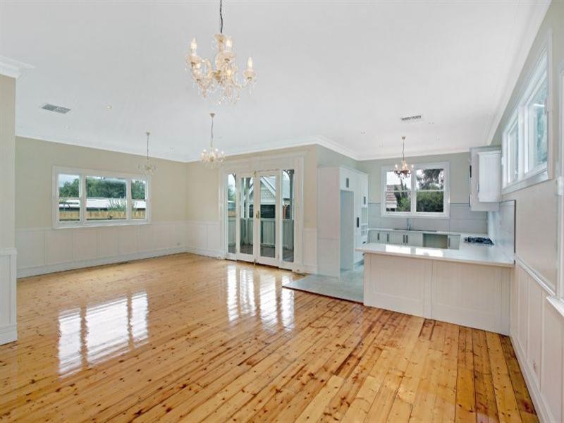 11 Mashoobra Street, Coburg North VIC 3058