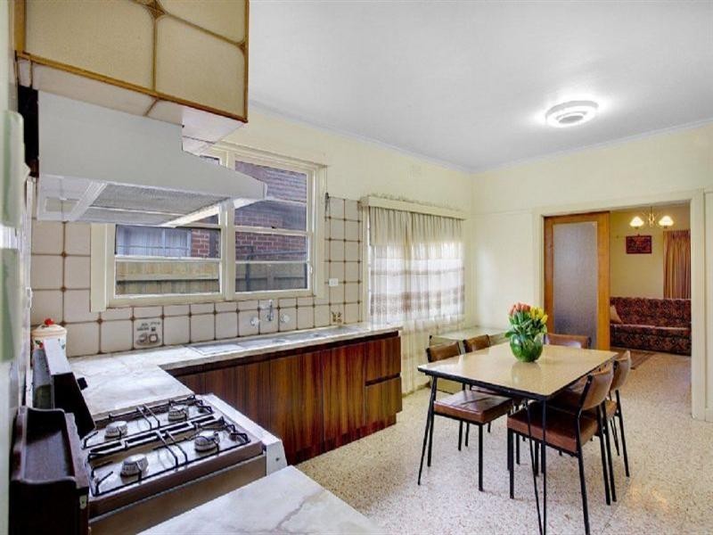 16 Plymouth Street, Pascoe Vale VIC 3044