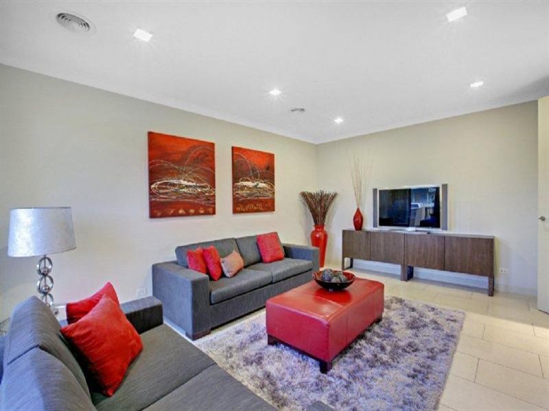 25 Hazel Grove, Pascoe Vale VIC 3044