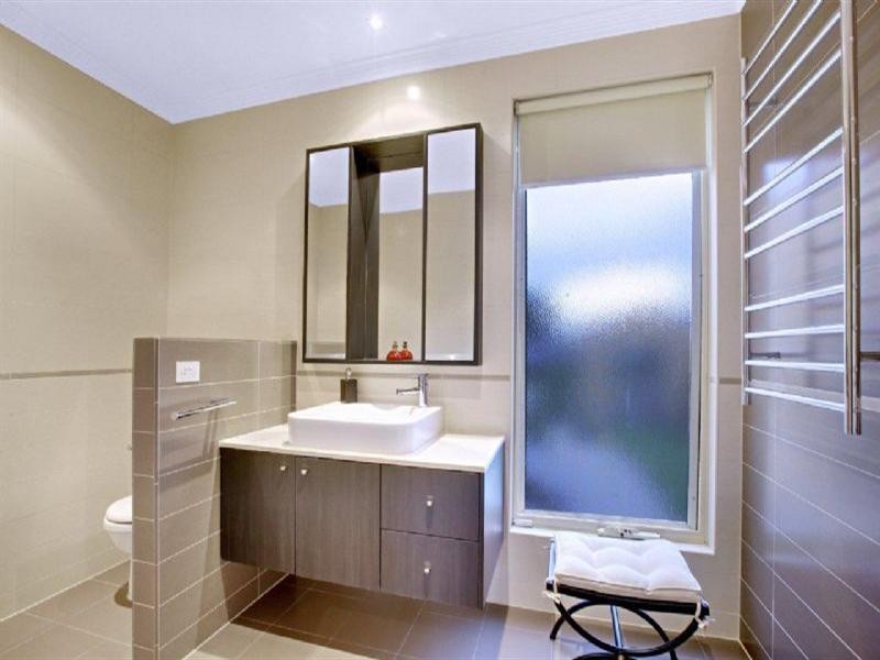 25 Hazel Grove, Pascoe Vale VIC 3044